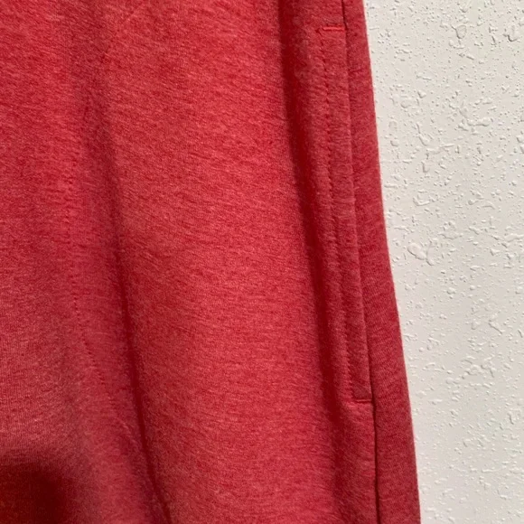 GUC Logo Lounge Size Medium Pink/Burnt Orange Shirt - Picture 4 of 9